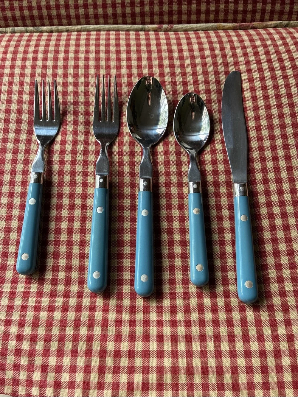 Washington Forge Mardi Gra Blue Handle Stainless Steel Flatware Set - 5 Piece